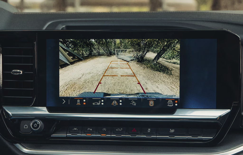 2026 Chevrolet Silverado 1500 technology and safety