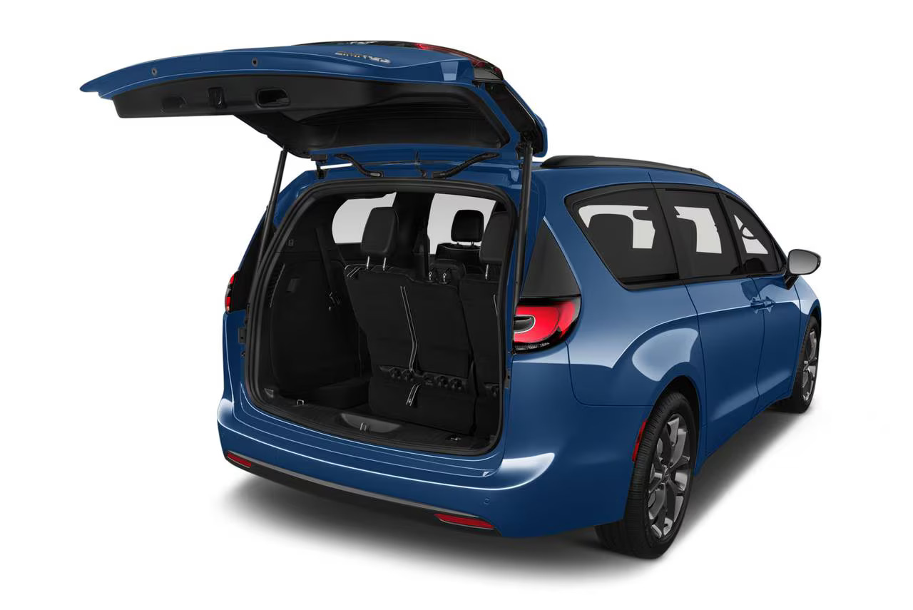 2027 Chrysler Pacifica exterior power liftgate comparison