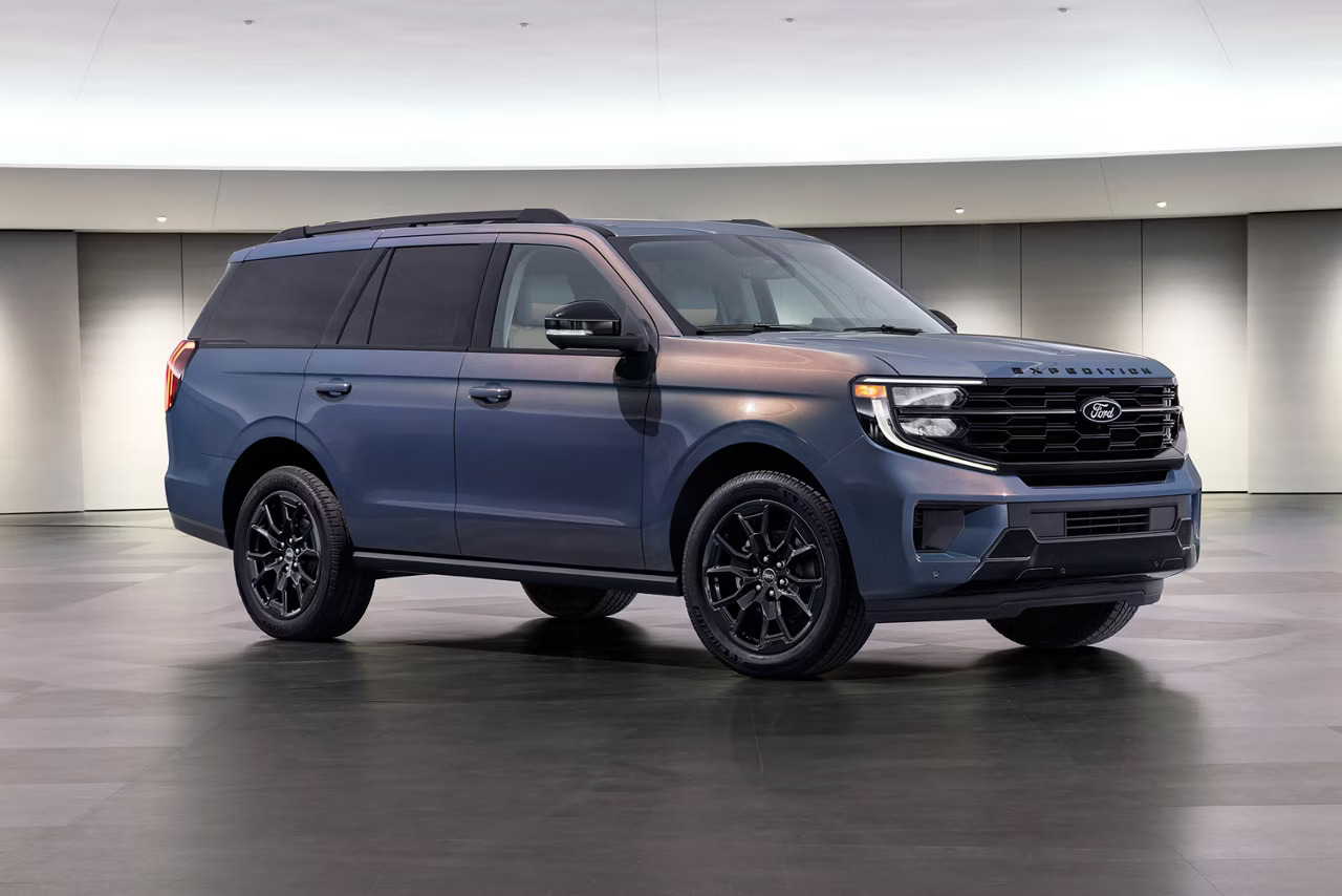2027 Ford Expedition vs 2026 Chevrolet Tahoe full-size SUV comparison
