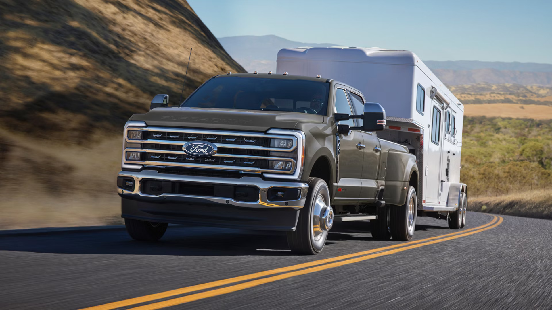 2027 Ford Super Duty matching engine to trailer loads